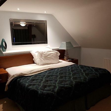 ニューベリー Ye Olde Red Lion Bed & Breakfast エクステリア 写真