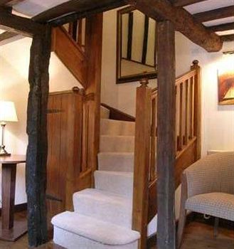 ニューベリー Ye Olde Red Lion Bed & Breakfast エクステリア 写真