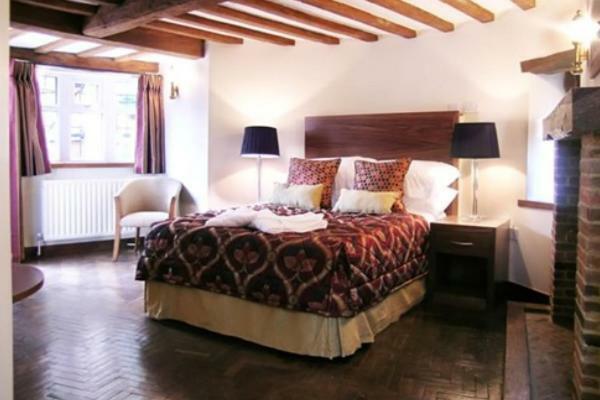 ニューベリー Ye Olde Red Lion Bed & Breakfast エクステリア 写真